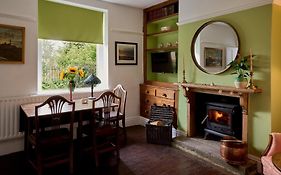 Holmes Cottage In The Heart Of Haworth